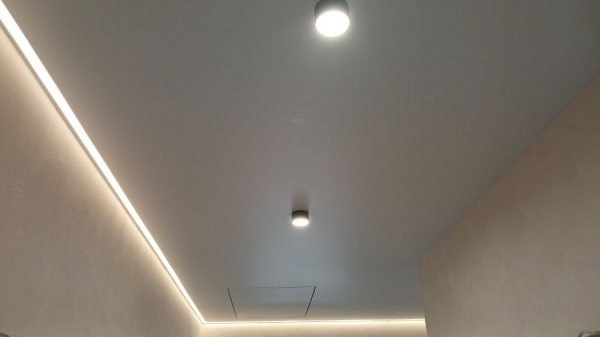С подсветкой 6 м²