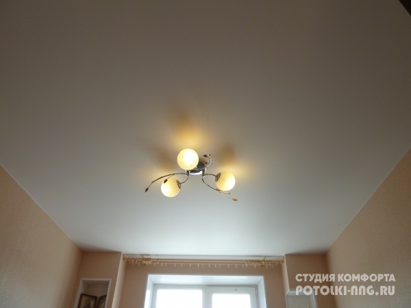 Натяжные потолки Descor