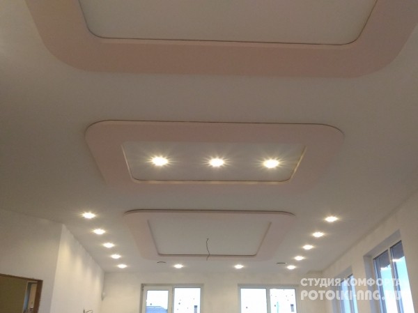 Натяжные потолки Descor