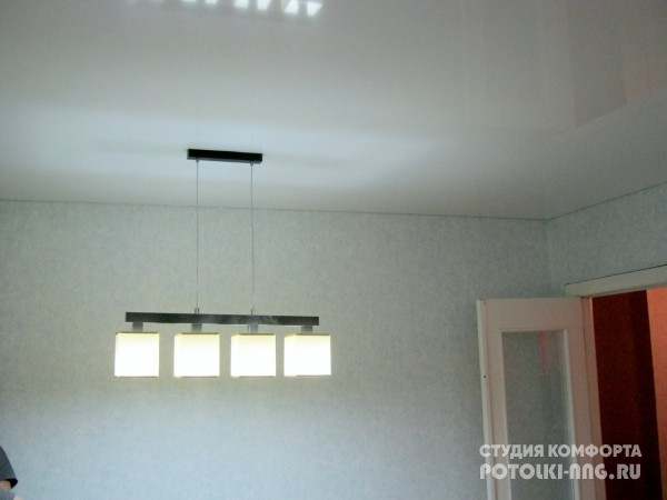 Натяжной потолок в детскую